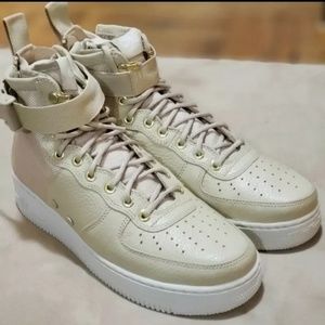 Nike Special Force AF1 Mid Size 8